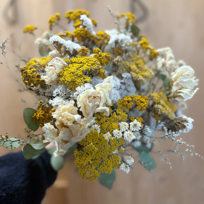 bouquet beige et jaune tendre
